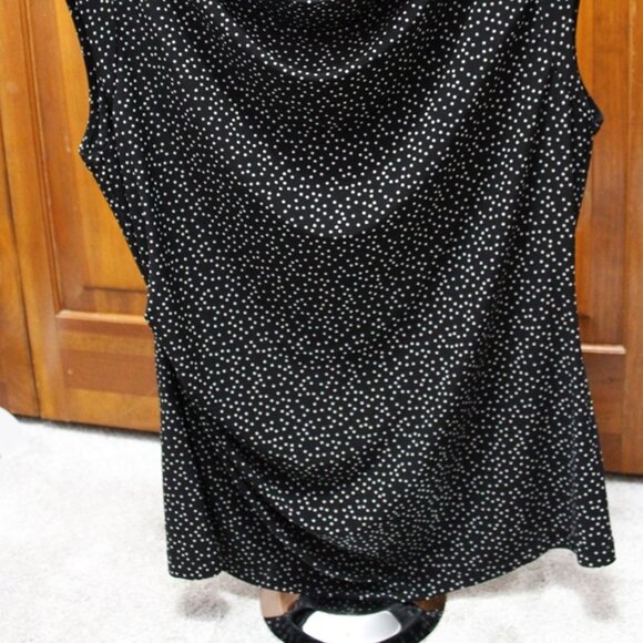 Top - Picture 2 of 4